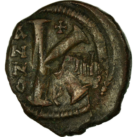 Pièce de monnaie,
Tibère II Constantin,
Follis